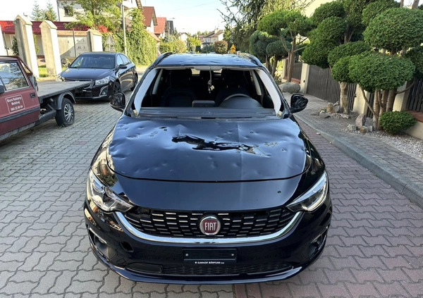 Fiat Tipo cena 34900 przebieg: 90121, rok produkcji 2018 z Garwolin małe 211
